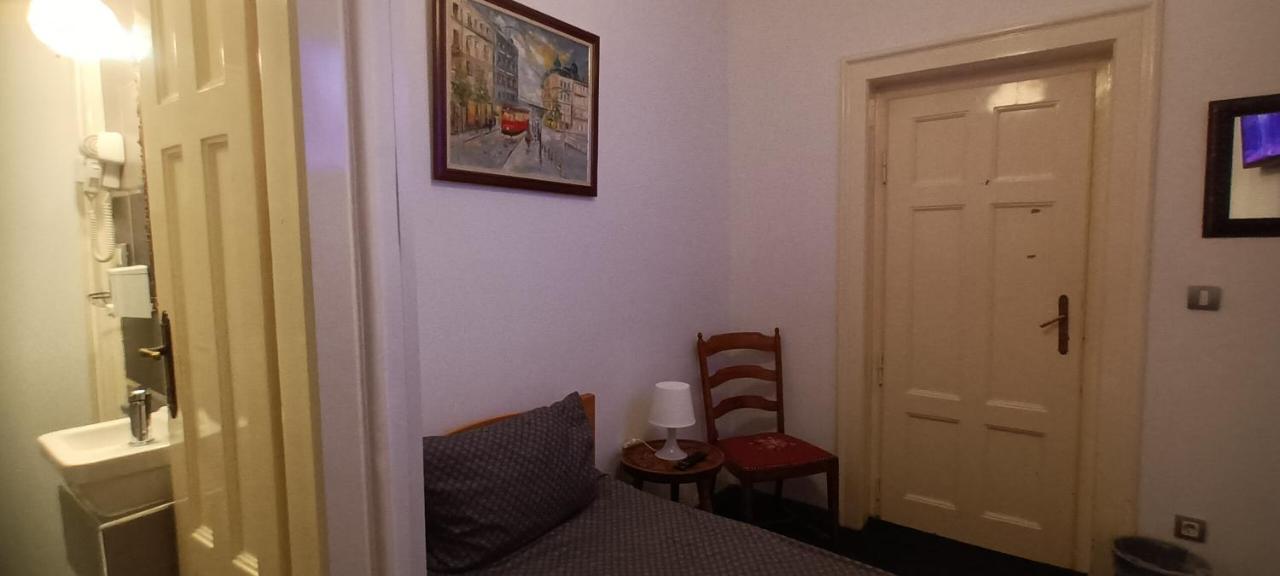 Authentic Belgrade Centre Hostel - Only Private Rooms Ngoại thất bức ảnh